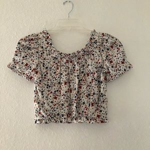 🆕XS White Floral Off-Shoulder Top
